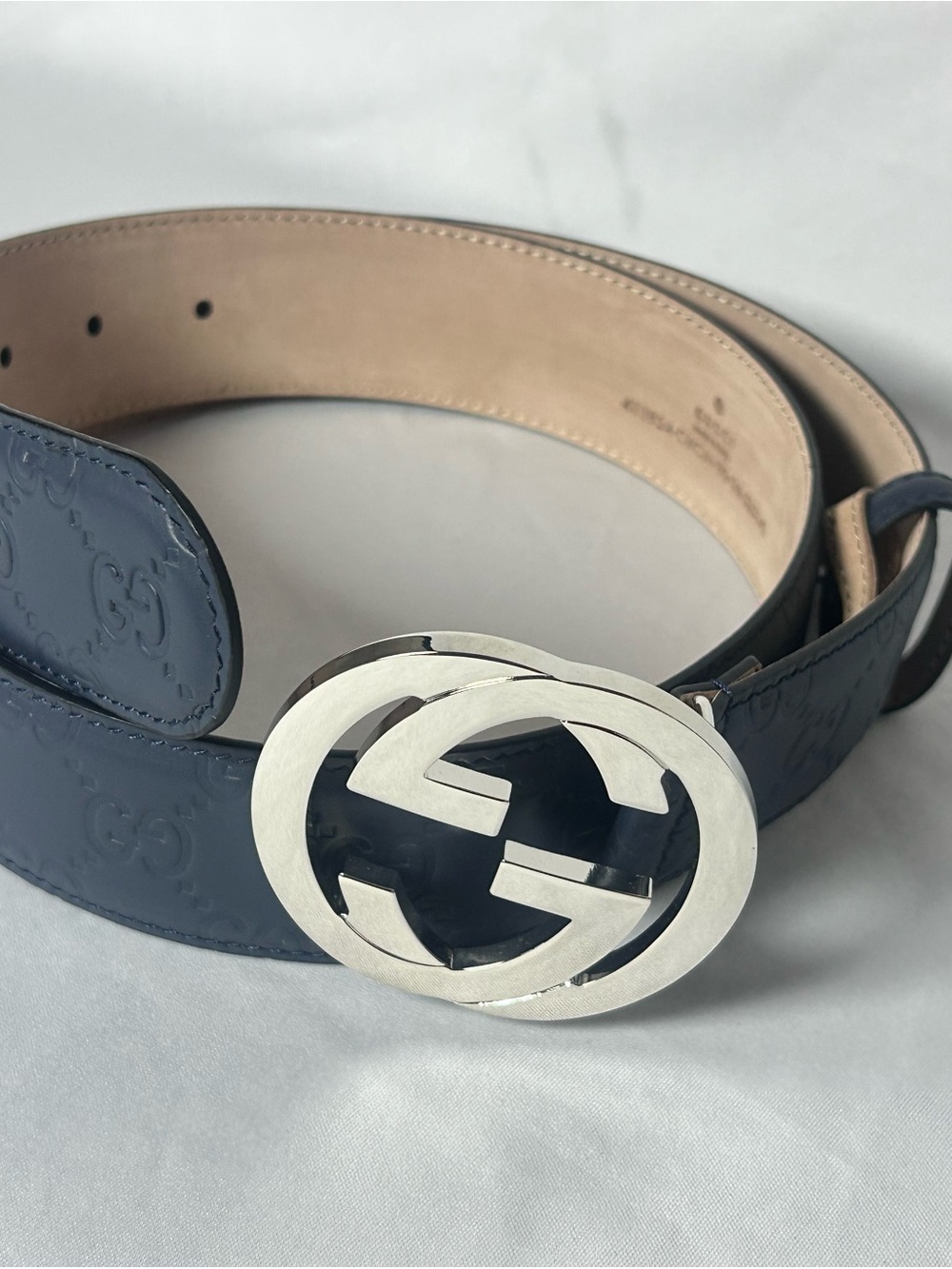 Gucci Men's Navy Embossed GG Leather Belt with Silver Interlocking G Buckle 38in